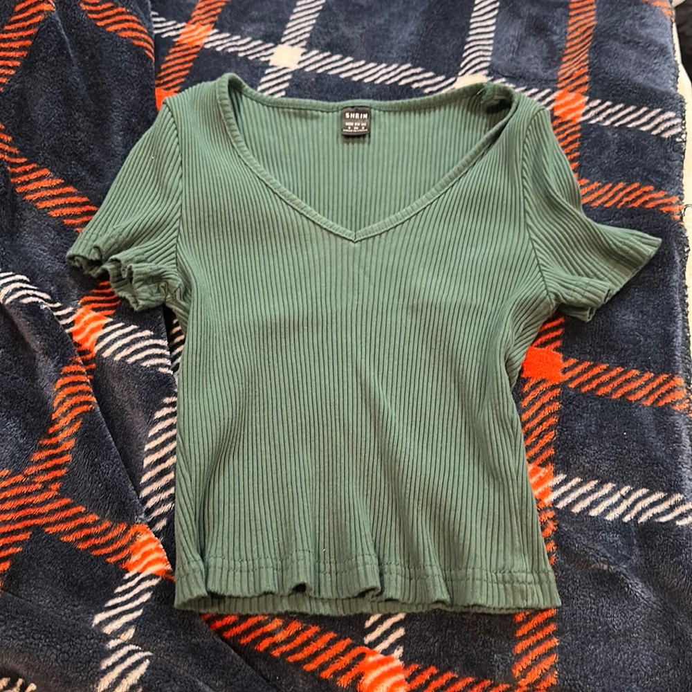From SHEIN, crop tops, 2 shirts, blue and green, cotton like material